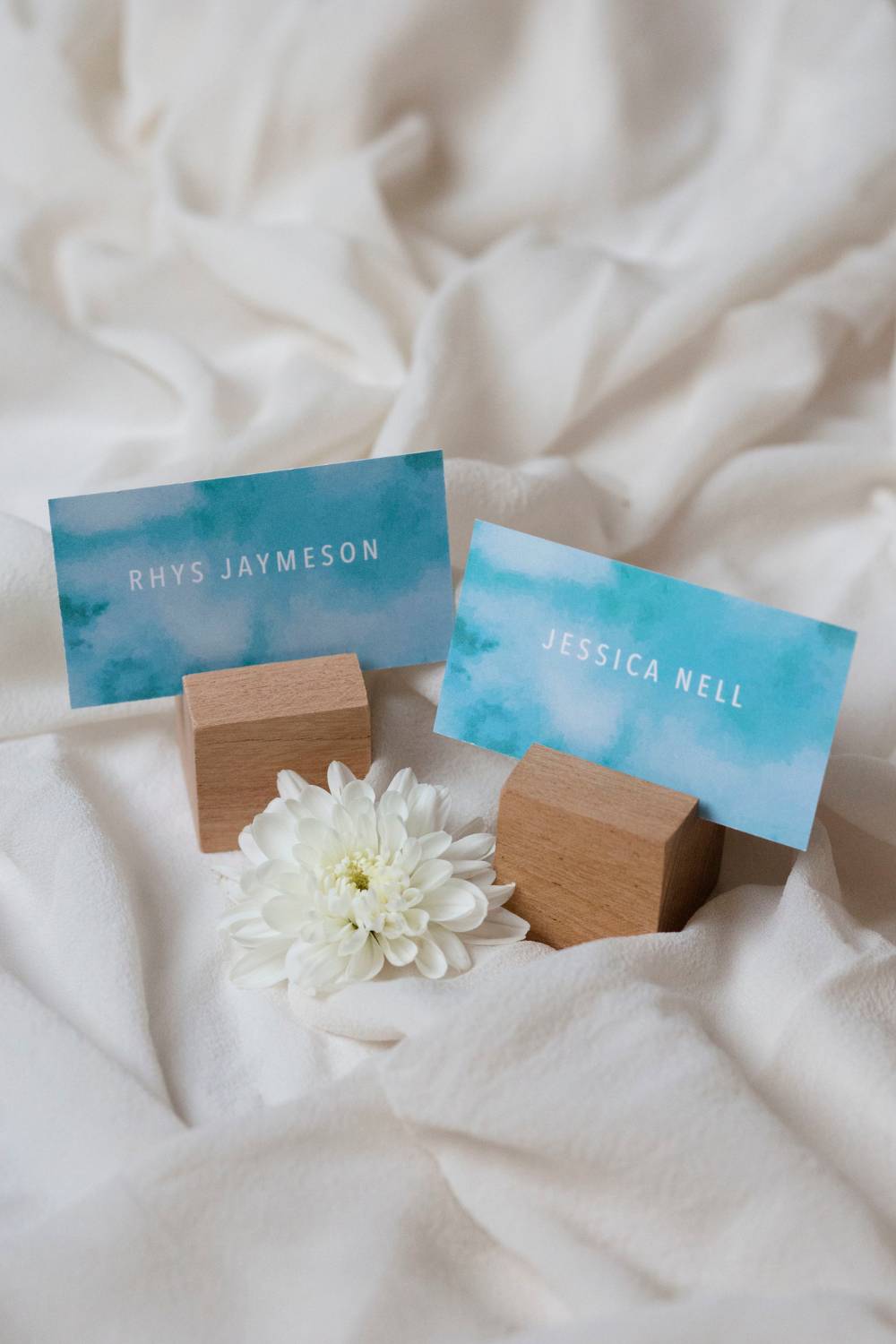 Beech Cube Place Card Holders (8)