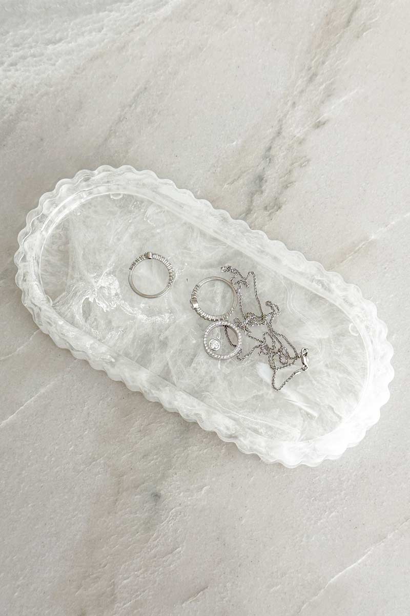 Petite Resin Quartz Oval Vanity Tray – 7” Scalloped Jewelry Catchall & Decorative Tray