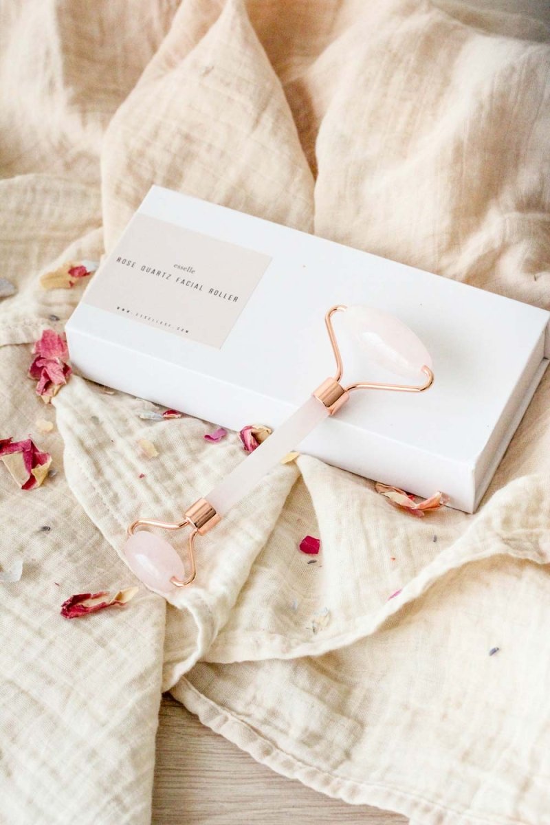 Rose Quartz Facial Roller in Rose Gold - esselleSF