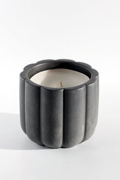 Fleur Candle in Charcoal