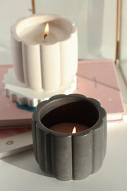 Fleur Candle in Charcoal